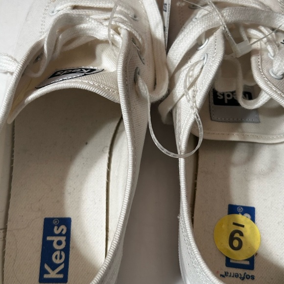 Keds Off-White Canvas Lace-Up Shoes - Picture 8 of 11